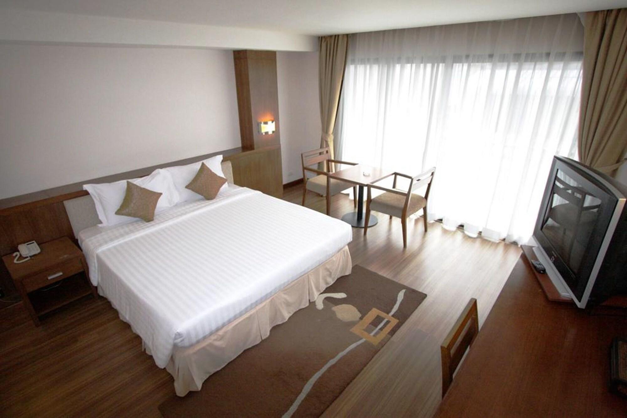 Hiran Residence Patong Экстерьер фото