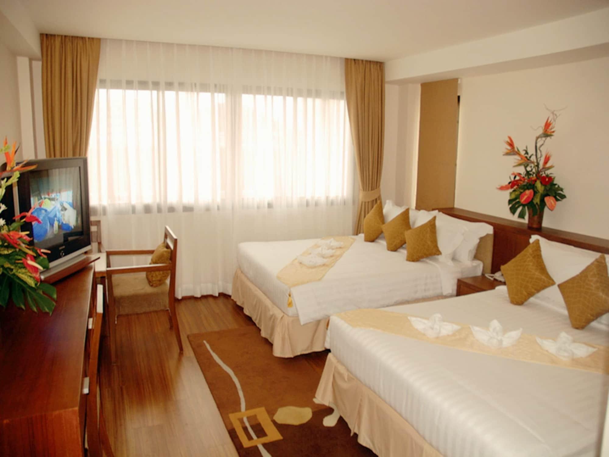 Hiran Residence Patong Экстерьер фото