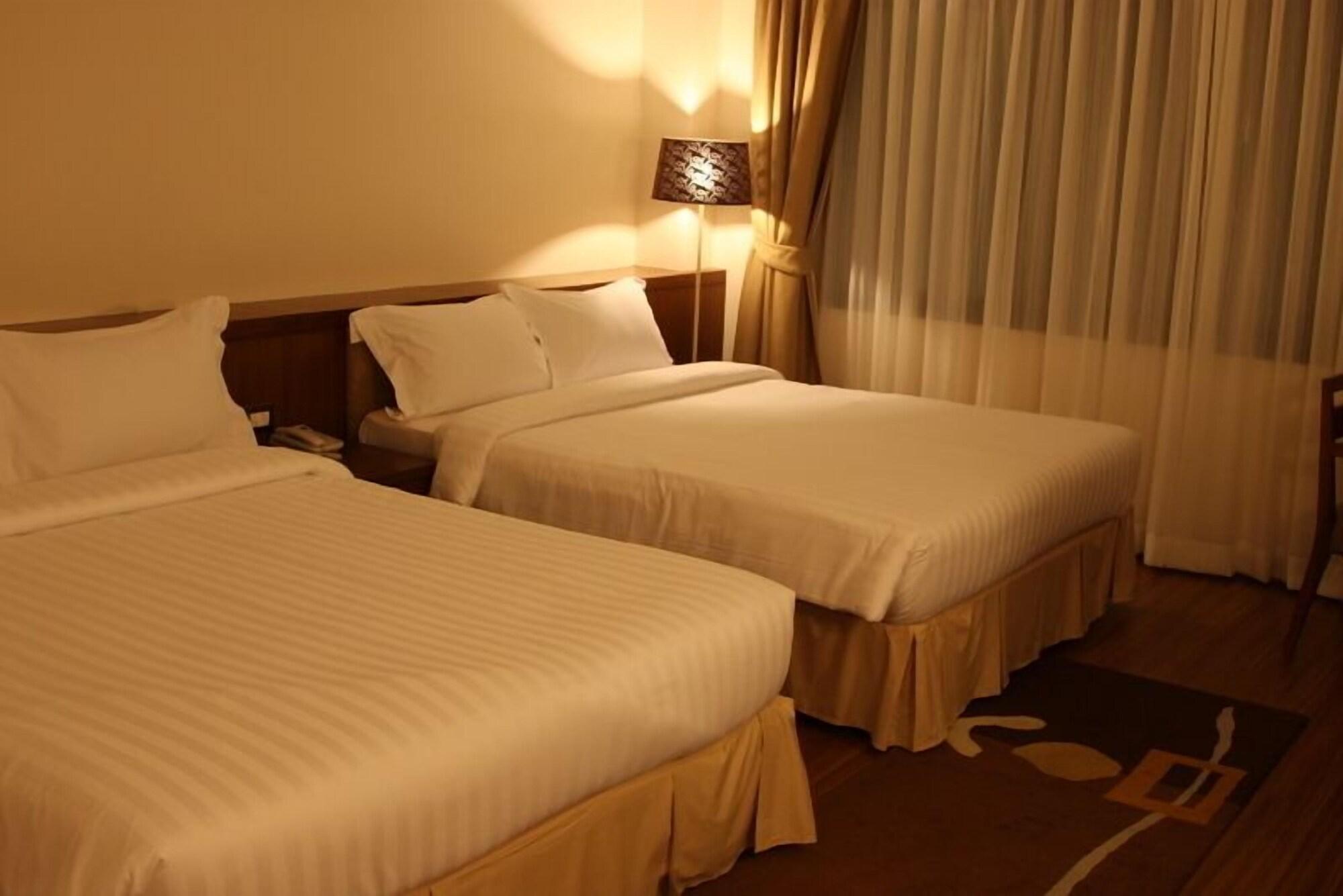 Hiran Residence Patong Экстерьер фото