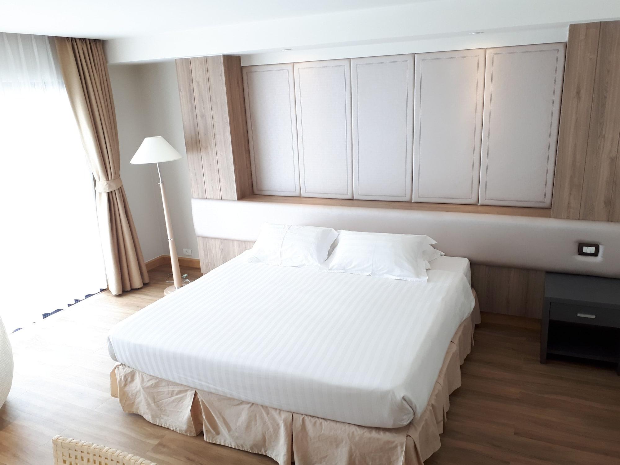Hiran Residence Patong Экстерьер фото