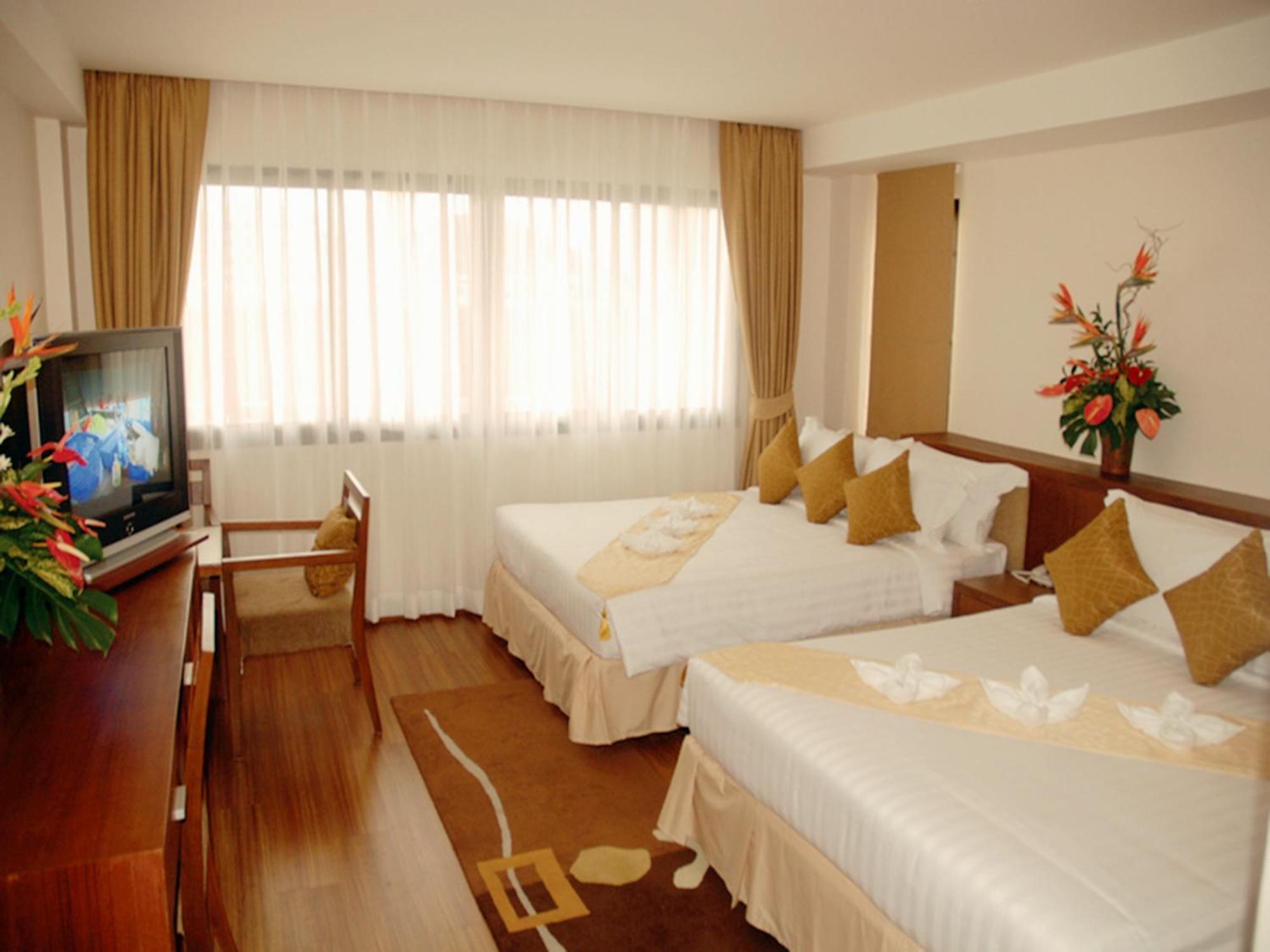 Hiran Residence Patong Экстерьер фото