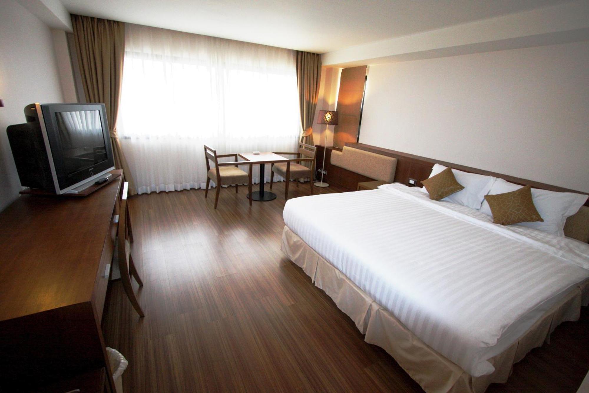 Hiran Residence Patong Экстерьер фото