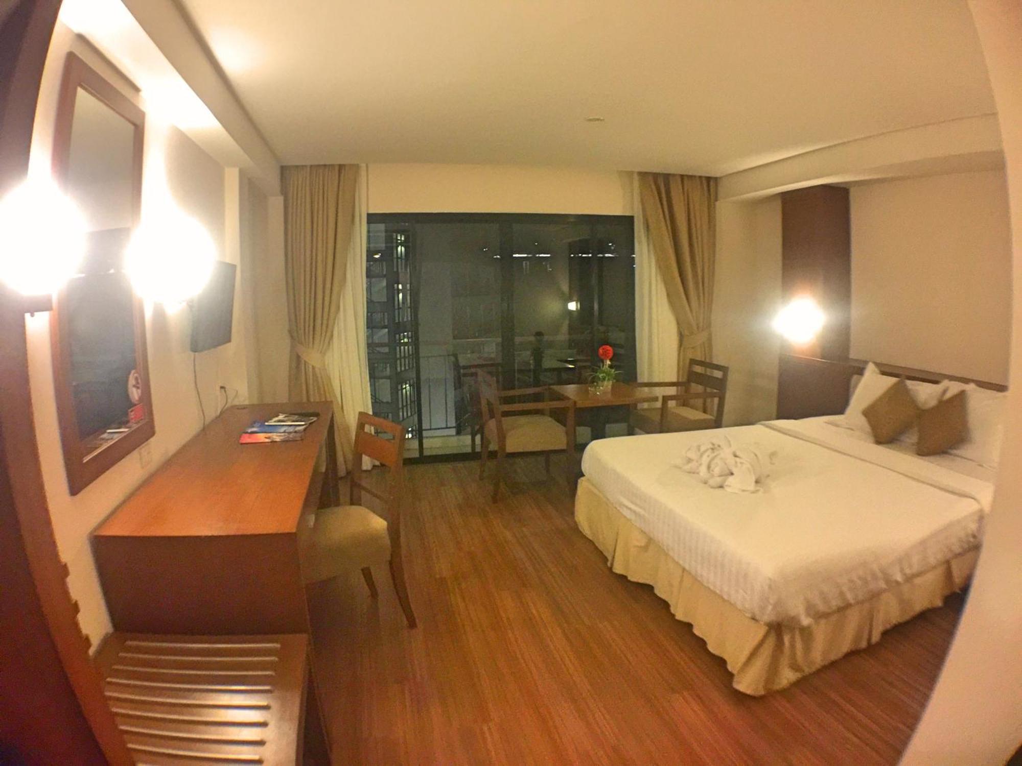 Hiran Residence Patong Экстерьер фото