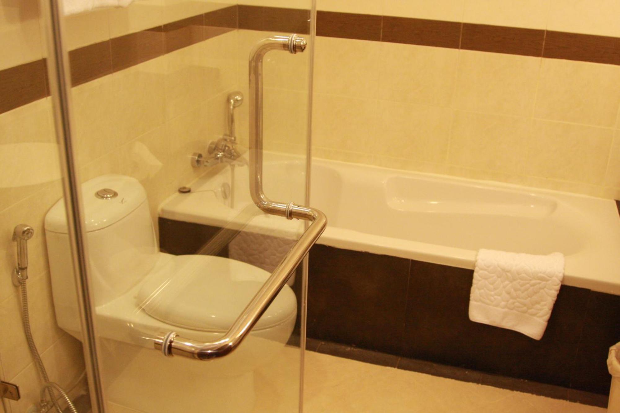 Hiran Residence Patong Экстерьер фото