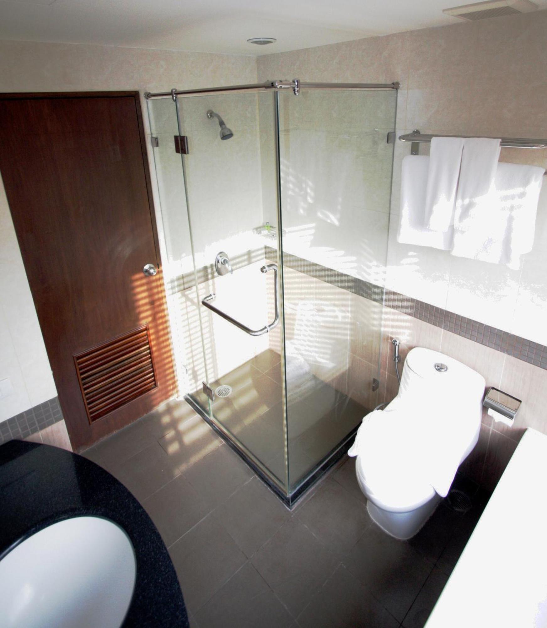 Hiran Residence Patong Экстерьер фото